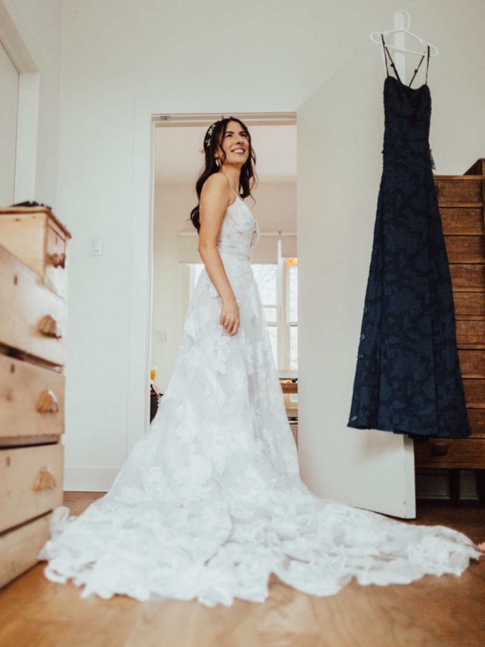 Maxi Lane Avery Romantic Lace Wedding Gown - Picture 4 of 4